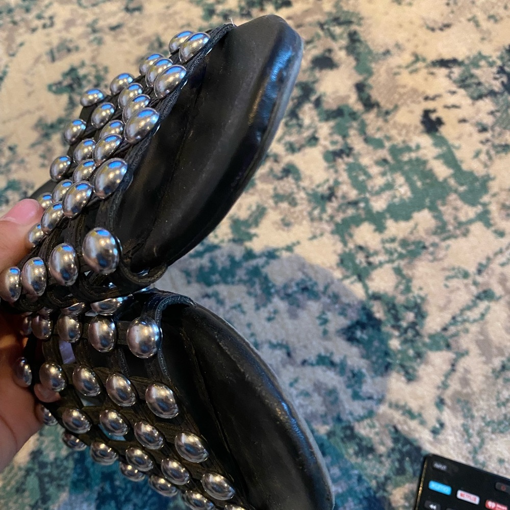 Forever21 Studded slides - Picture 3 of 3